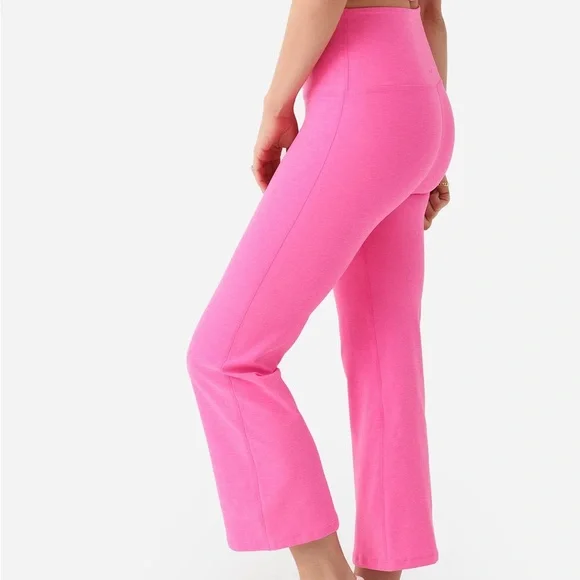 Beyond Yoga Spacedye Retro Cropped Pant in Pink Heather